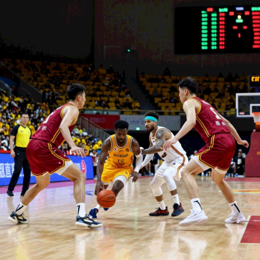 Khung phân tích rỗng: vì sao bản tin chuyển nhượng thiếu dữ liệu nguy hiểm hơn tin sai
