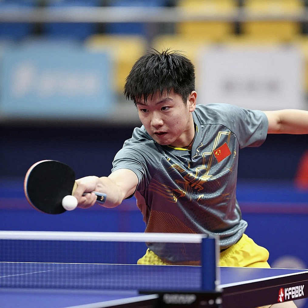 Nam Dinh Beats HAGL 4-0 in V-League 2026-2027 Opening Day: Nguyen Xuan Son Shines