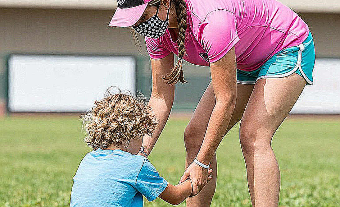 Số 7 Bồ Đào Nha có chủ mới: Rafael Leão nhận chiếc áo nặng ký nhất sau khi Ronaldo rời trại tập trung Số 7 Bồ Đào Nha có chủ mới: Rafael Leão nhận chiếc áo nặng ký nhất sau khi Ronaldo rời trại tập trung