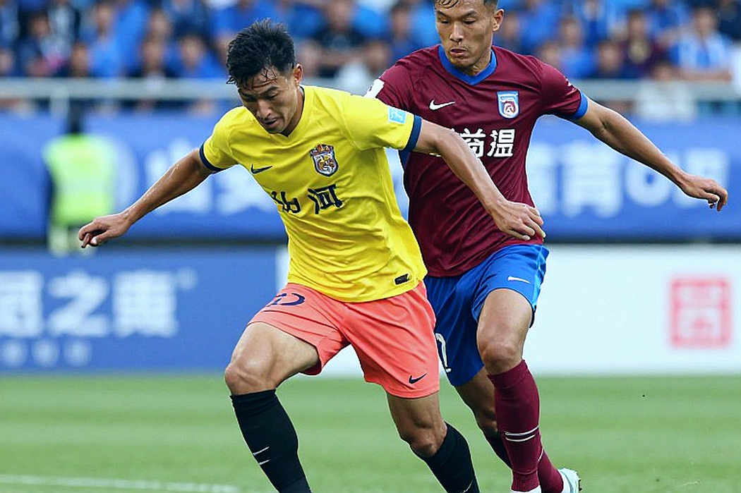 Thai Thi Thao, Vietnam's Midfield and the Slow Rhythm Problem Against China