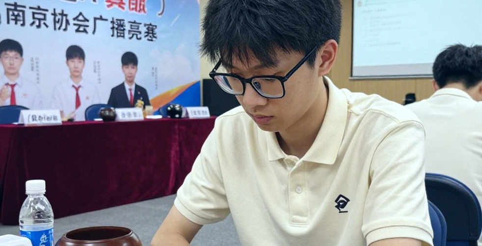 Khai cuộc Scotch từ vũ khí của Kasparov đến giáo án gây tranh cãi của Mikhalchishin