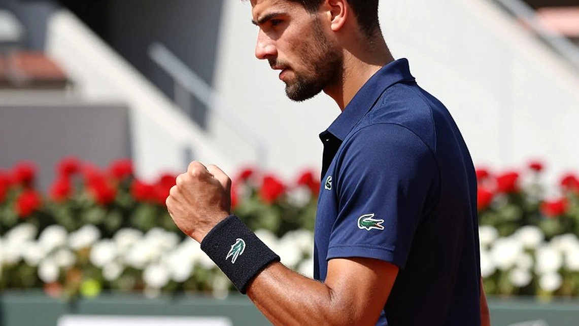 Brandon Nakashima, tấm vé Laver Cup và tầng đất chưa ai đào của quần vợt Mỹ