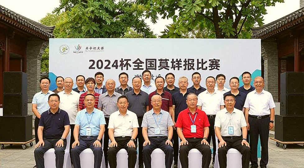 ChessBase Magazine số 225: Ấn phẩm huấn luyện lấy Lễ hội cờ vua Prague 2026 làm tâm điểm