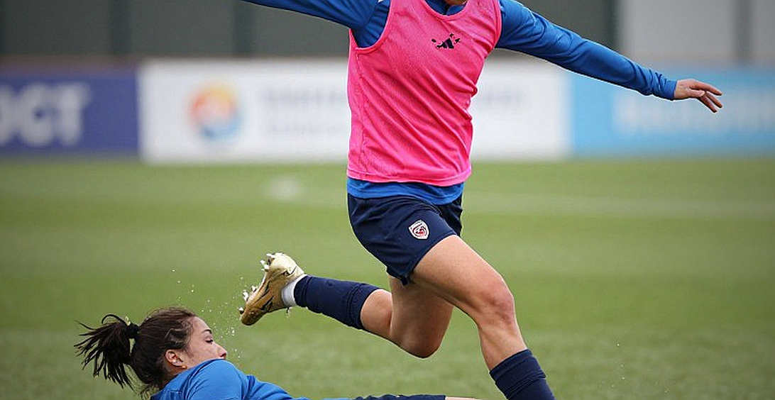 Cherki - The 'New De Bruyne' or a Cazorla Clone? 10 Goals, 15 Assists, and Maresca's Tactical Puzzle Cherki - The 'New De Bruyne' or a Cazorla Clone? 10 Goals, 15 Assists, and Maresca's Tactical Puzzle