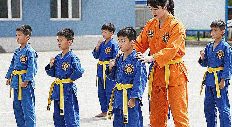 Đội Épée Nữ Singapore Và Tấm Huy Chương Đồng Đầu Tiên: Đọc Lại Cú Lội Ngược Dòng Bằng Dữ Liệu Đội Épée Nữ Singapore Và Tấm Huy Chương Đồng Đầu Tiên: Đọc Lại Cú Lội Ngược Dòng Bằng Dữ Liệu