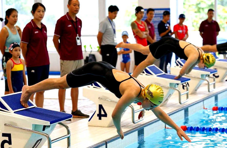 Giải phẫu bộ khung một học viện bơi: Tuna Swim Club và phép tính ẩn sau bản mô tả công việc