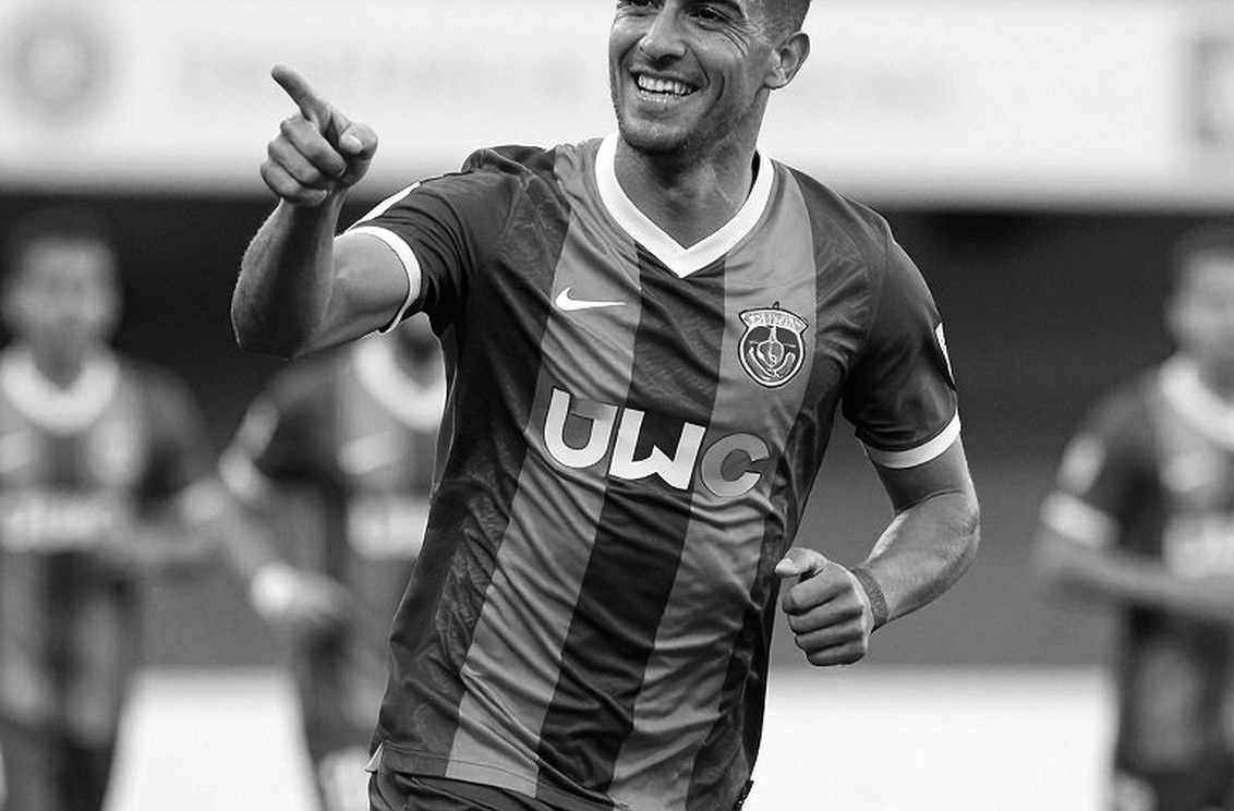 Rangers và bài toán cuối kỳ chuyển nhượng: Kevin Kelsy, áp lực từ Celtic và những sai sót khó hiểu