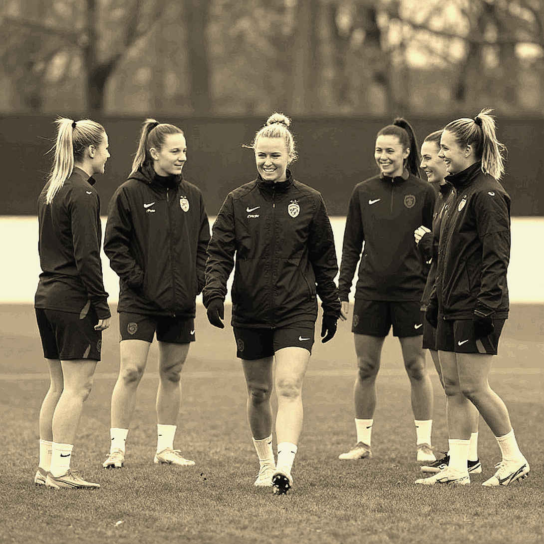 U23 Thái Lan và U23 Hồng Kông (Trung Quốc): Tấm vé tứ kết đi qua một hàng thủ mong manh U23 Thái Lan và U23 Hồng Kông (Trung Quốc): Tấm vé tứ kết đi qua một hàng thủ mong manh