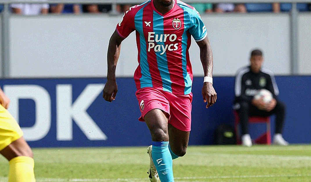 Bournemouth thắng Real Sociedad: Petrovic cứu một đêm lịch sử, và cứu luôn một thói quen xấu Bournemouth thắng Real Sociedad: Petrovic cứu một đêm lịch sử, và cứu luôn một thói quen xấu