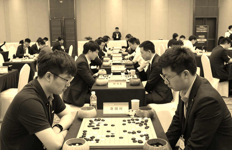 Elon Musk và Chess.com khẩu chiến: Liệu AI có thực sự 'giải mã' được cờ vua?