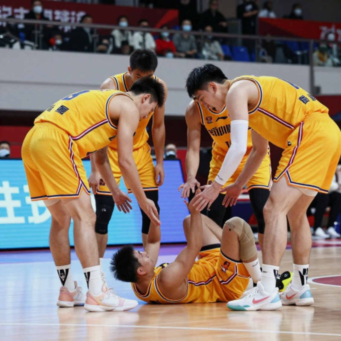 Maledon gánh đội, Real Madrid nghiền nát Unicaja: Bóc tách chiều sâu đằng sau một trận blowout