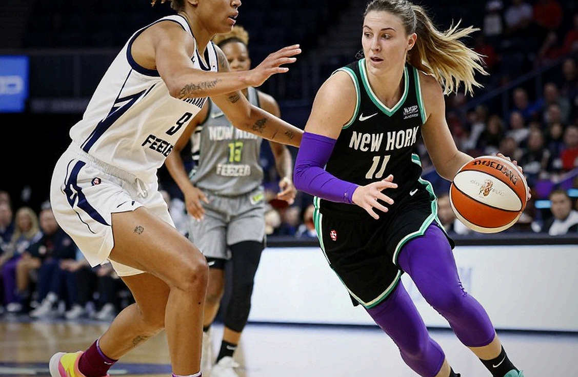 Saben Lee Vắng Mặt Trận Mở Màn EuroLeague Tại Zalgiris Kaunas Vì Chấn Thương Hamstring Saben Lee Vắng Mặt Trận Mở Màn EuroLeague Tại Zalgiris Kaunas Vì Chấn Thương Hamstring