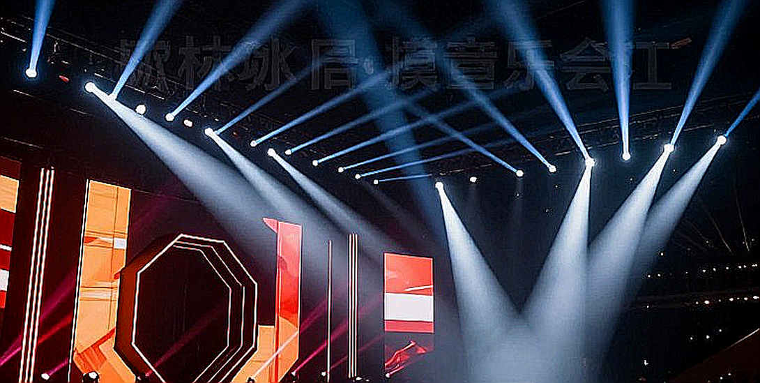 Lowri Hurd: Huyền thoại sinh ra trong set 5, trước khi có chiến thắng