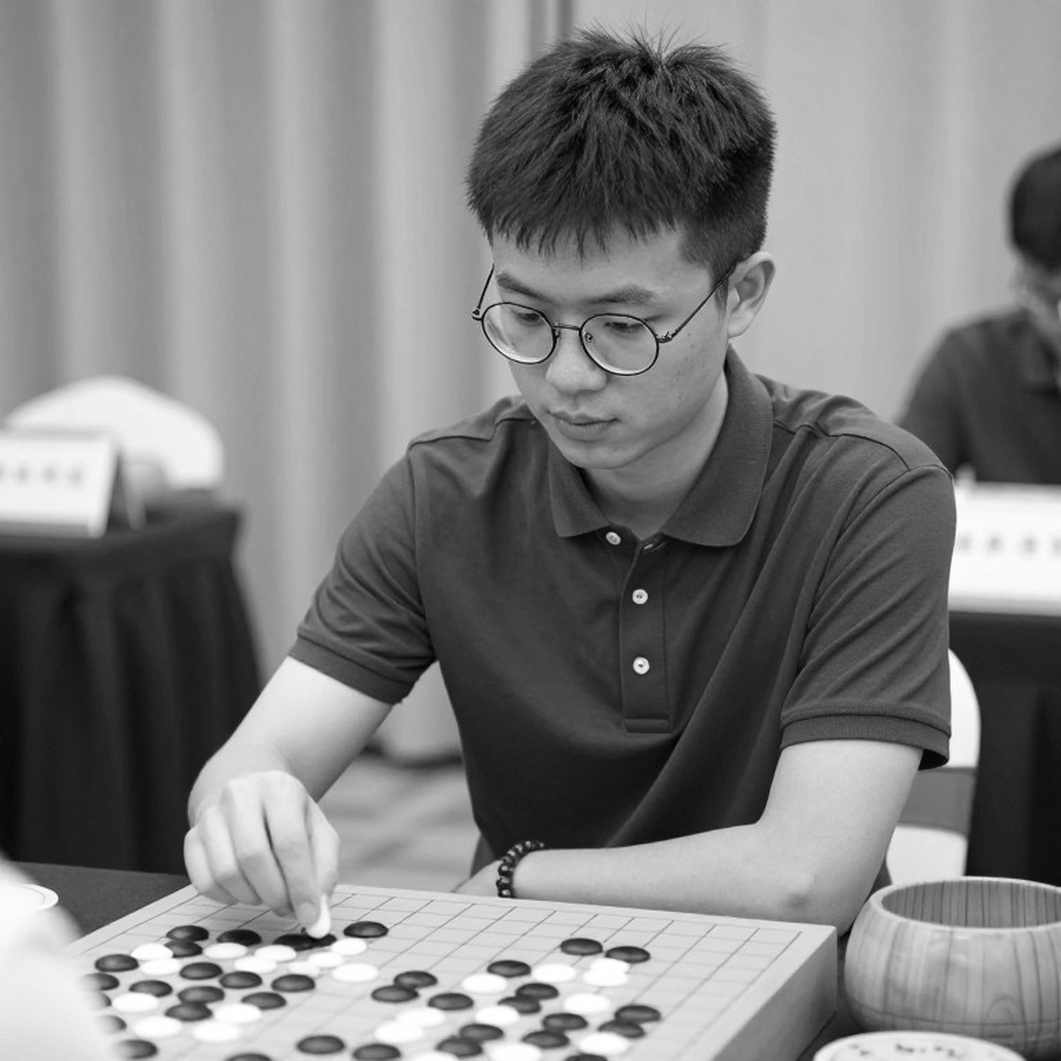 ChessBase chiêu mộ Kostya Kavutskiy: Khi sân cờ chuyển sang cuộc chiến nội dung