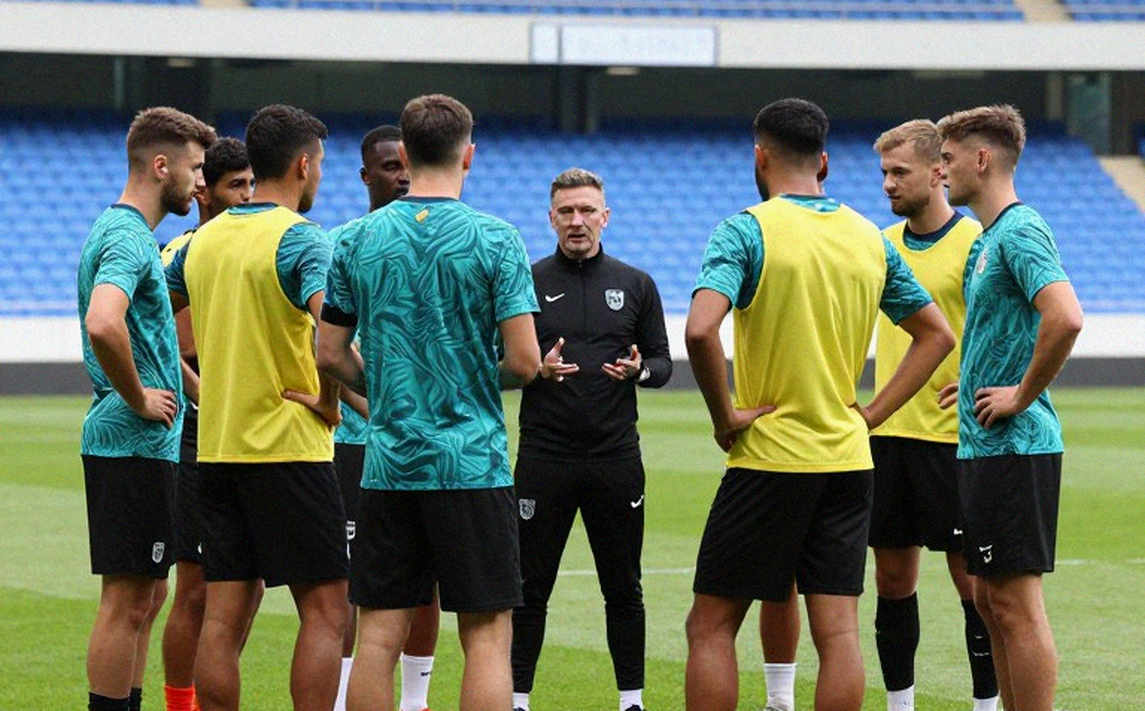 Robertson, Man City và những chiếc cúp không thể lấy lại Robertson, Man City và những chiếc cúp không thể lấy lại