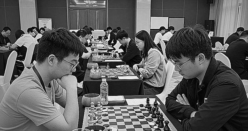 When Every Cell Is Empty: Chess Analysis and the Temptation to Fabricate When Every Cell Is Empty: Chess Analysis and the Temptation to Fabricate