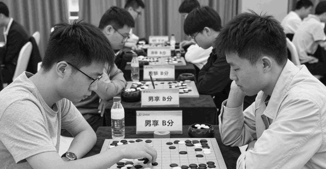 Ba nước đi ở Samarkand: Nihal Sarin, lời đề nghị hòa của Gukesh và vết nứt của nhà đương kim vô địch